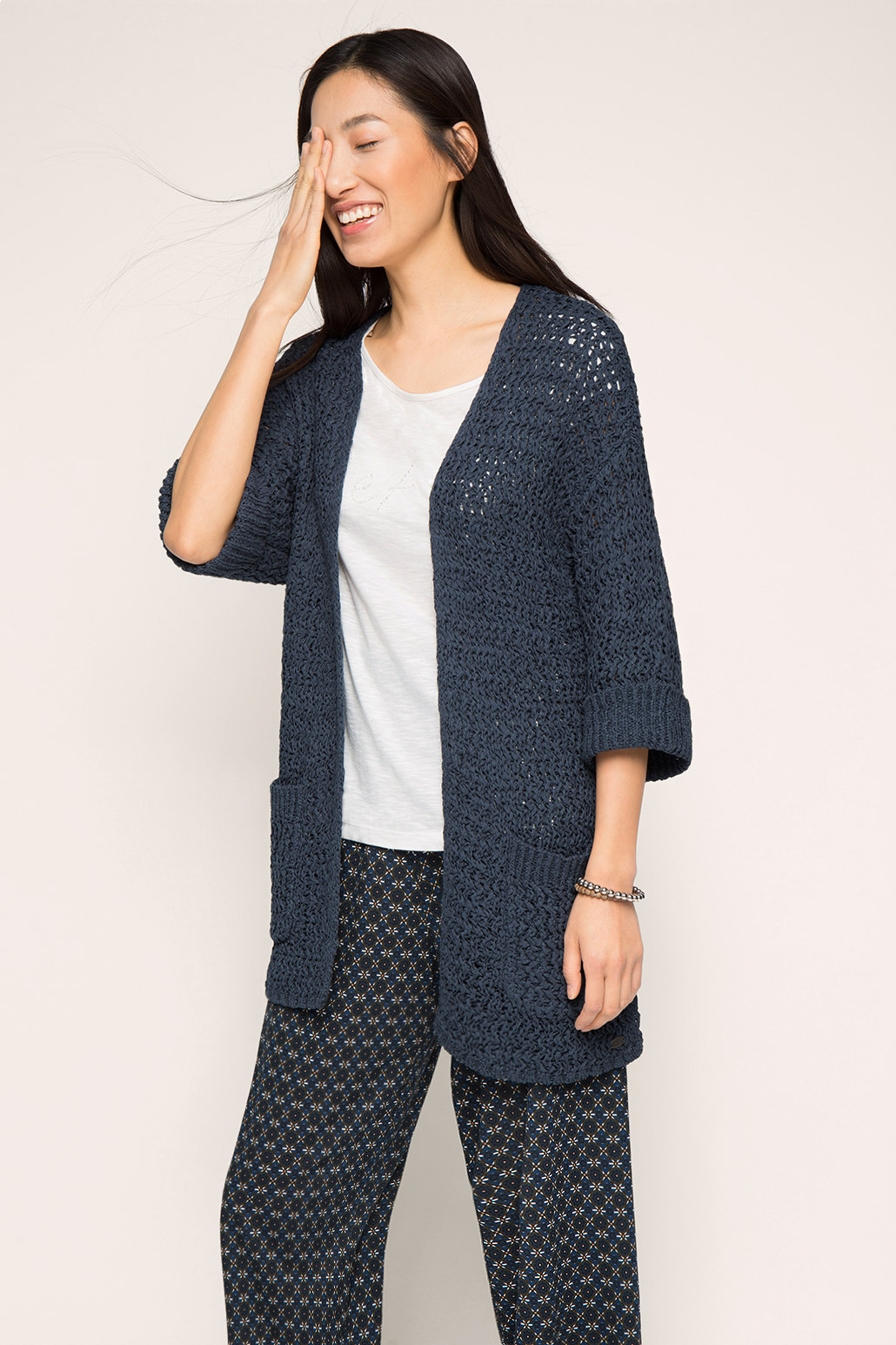 humanlike.co Cardigan in soft tape yarn by Esprit